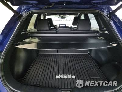 2023 Toyota Corolla Cross Hybrid XSE - zdjęcie 16 z 24 - miniatura