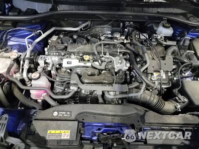 2023 Toyota Corolla Cross Hybrid XSE - zdjęcie 15 z 24 - miniatura