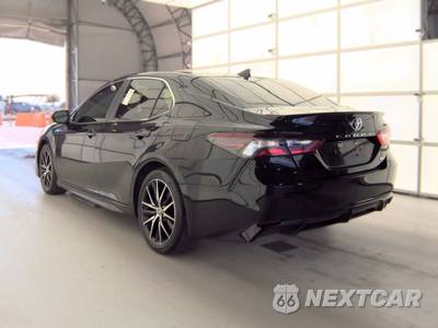 2024 Toyota Camry SE - zdjęcie 6 z 34 - miniatura