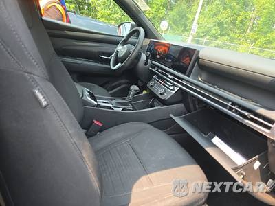 2025 Hyundai Santa Cruz SE Crew Cab Short Bed - zdjęcie 8 z 35 - miniatura