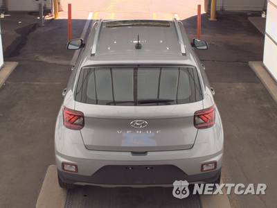 2025 Hyundai Venue SEL - zdjęcie 5 z 24 - miniatura