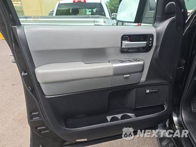 2018 Toyota Sequoia Limited - zdjęcie 9 z 44 - miniatura
