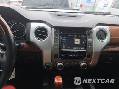 2016 Toyota Tundra 1794 Edition Crew Cab Short Bed - zdjęcie 11 z 28 - miniatura
