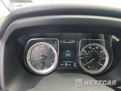 2017 Nissan TITAN SV Crew Cab Short Bed - zdjęcie 12 z 21 - miniatura
