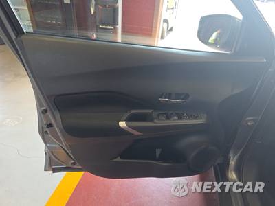 2021 Nissan Kicks SV - zdjęcie 9 z 26 - miniatura