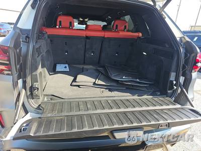 2025 BMW X5 M Sports Activity Vehicle Competition - zdjęcie 16 z 23 - miniatura