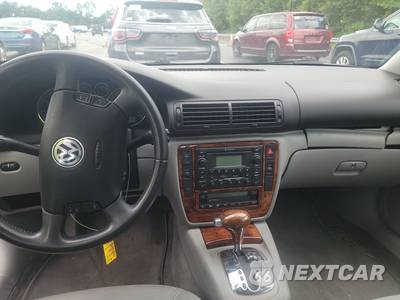 2003 Volkswagen Passat Wagon GLX - zdjęcie 11 z 17 - miniatura