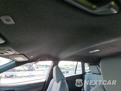 2025 Toyota Corolla Cross Hybrid S - zdjęcie 19 z 20 - miniatura