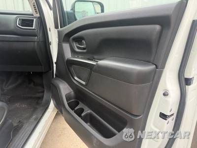 2017 Nissan TITAN S Extended Cab Medium Bed - zdjęcie 12 z 22 - miniatura