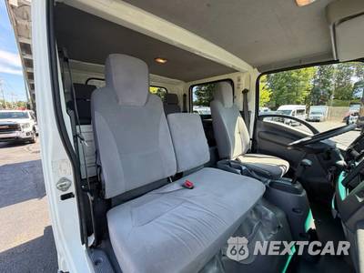 2022 Isuzu NRR Base Low Cab Crew - zdjęcie 48 z 95 - miniatura