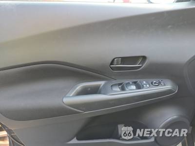 2025 Nissan Kicks Play - zdjęcie 9 z 19 - miniatura