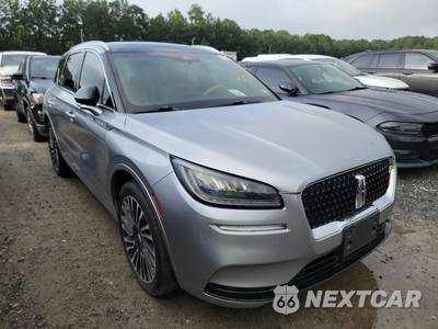 2021 Lincoln Corsair Reserve - zdjęcie 3 z 19 - miniatura
