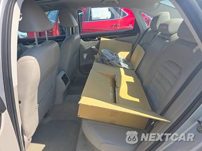 2014 Volkswagen Passat TDI SEL Premium - zdjęcie 13 z 26 - miniatura