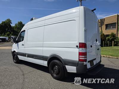 2017 Mercedes-Benz Sprinter 2500 Cargo Van Standard Roof 144.3" WB - zdjęcie 2 z 64 - miniatura