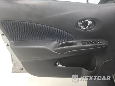 2014 Nissan Versa Note SV - zdjęcie 9 z 28 - miniatura