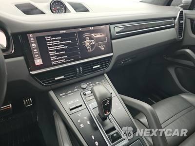 2021 Porsche Cayenne GTS - zdjęcie 11 z 21 - miniatura