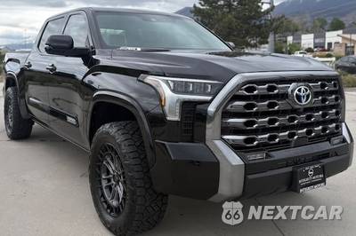 2024 Toyota Tundra Hybrid Platinum Crew Cab Short Bed - zdjęcie 3 z 23 - miniatura