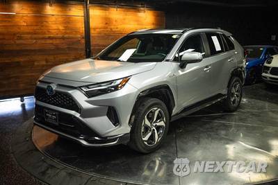 2022 Toyota RAV4 Prime SE - zdjęcie 2 z 31 - miniatura