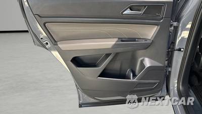 2021 Volkswagen Atlas Cross Sport V6 SEL Premium R-Line - zdjęcie 17 z 40 - miniatura