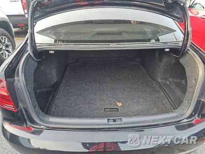 2018 Volkswagen Passat 2.0T SE - zdjęcie 16 z 22 - miniatura
