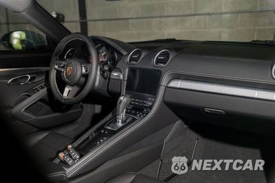 2025 Porsche 718 Cayman S - zdjęcie 17 z 47 - miniatura