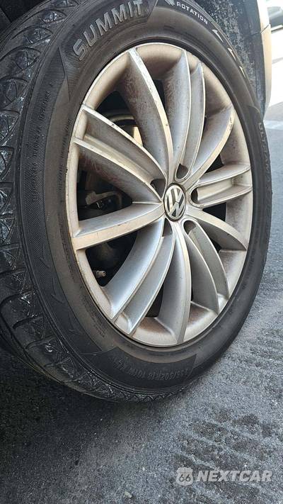 2013 Volkswagen Tiguan SE - zdjęcie 28 z 35 - miniatura