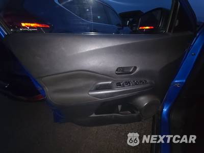2021 Nissan Kicks S - zdjęcie 9 z 33 - miniatura