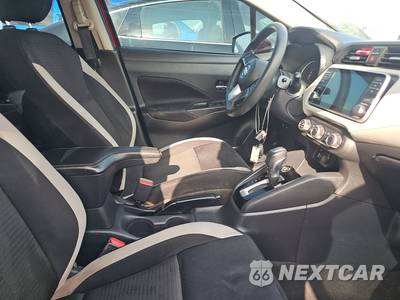 2021 Nissan Versa SV - zdjęcie 8 z 18 - miniatura