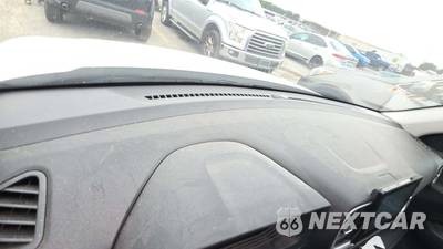 2025 Hyundai Venue SEL - zdjęcie 26 z 40 - miniatura