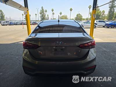 2021 Hyundai Accent SE - zdjęcie 5 z 42 - miniatura