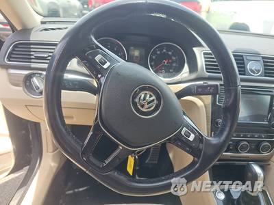 2017 Volkswagen Passat 1.8T SEL Premium - zdjęcie 10 z 27 - miniatura