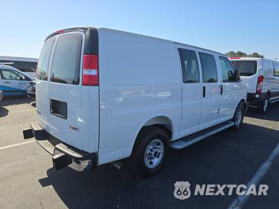 2025 GMC Savana 2500 Cargo Van 1WT 135.0" WB - zdjęcie 4 z 21 - miniatura