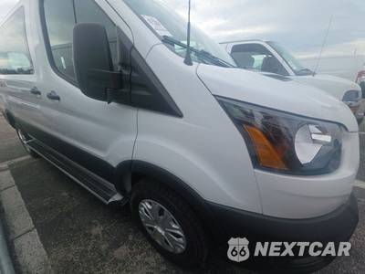 2025 Ford Transit 250 Cargo Van Low Roof 130.0" WB - zdjęcie 3 z 25 - miniatura