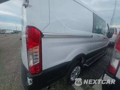 2025 Ford Transit 250 Cargo Van Low Roof 130.0" WB - zdjęcie 4 z 25 - miniatura