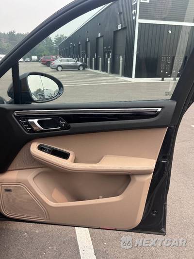 2022 Porsche Macan - zdjęcie 5 z 15 - miniatura