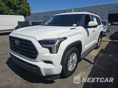 2024 Toyota Sequoia SR5 - zdjęcie 1 z 26 - miniatura