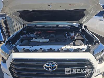 2024 Toyota Sequoia SR5 - zdjęcie 16 z 26 - miniatura
