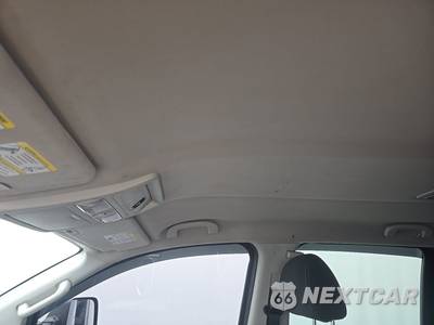 2017 Nissan TITAN SV Crew Cab Extra Short Bed - zdjęcie 18 z 45 - miniatura