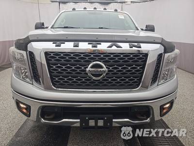 2017 Nissan TITAN SV Crew Cab Extra Short Bed - zdjęcie 2 z 45 - miniatura