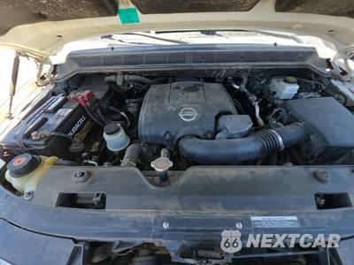 2012 Nissan TITAN SV Crew Cab Short Bed - zdjęcie 16 z 26 - miniatura