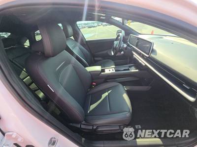 2025 Hyundai IONIQ 6 SEL - zdjęcie 8 z 33 - miniatura
