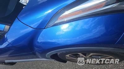 2020 Toyota C-HR XLE - zdjęcie 21 z 49 - miniatura
