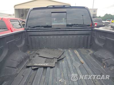 2021 Nissan TITAN PRO-4X Crew Cab Short Bed - zdjęcie 16 z 28 - miniatura