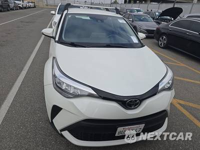 2021 Toyota C-HR LE - zdjęcie 2 z 28 - miniatura