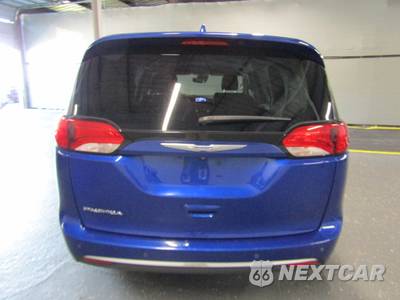 2019 Chrysler Pacifica Touring Plus 121.6" WB - zdjęcie 5 z 23 - miniatura