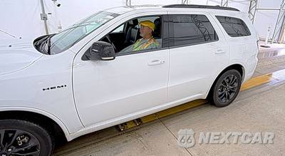 2023 Dodge Durango R/T Plus - zdjęcie 1 z 23 - miniatura