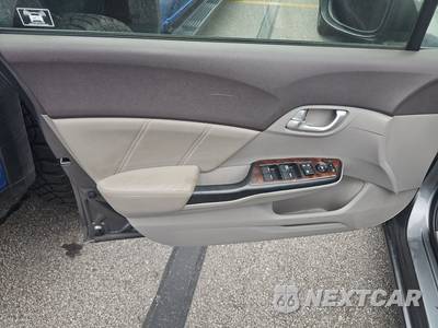 2012 Honda Civic Hybrid Sedan w/Leather & Navigation - zdjęcie 9 z 25 - miniatura