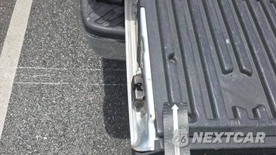 2004 Nissan TITAN LE Crew Cab Short Bed - zdjęcie 43 z 45 - miniatura