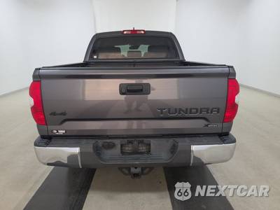 2020 Toyota Tundra SR5 Crew Cab Short Bed - zdjęcie 5 z 32 - miniatura