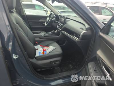 2025 Toyota Grand Highlander XLE - zdjęcie 8 z 34 - miniatura